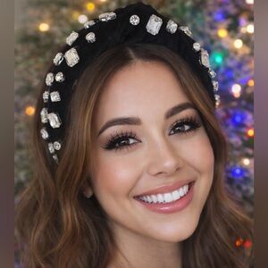 ✨ Sparkling Beautiful Studded HEADBAND 🖤✨